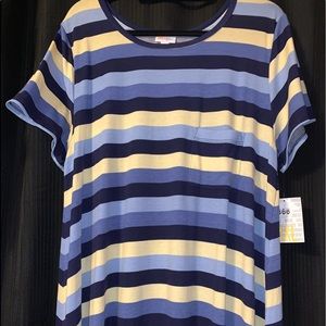 A 👏🏻 DOR 👏🏻 ABLE 👏🏻 brand new Carly dress